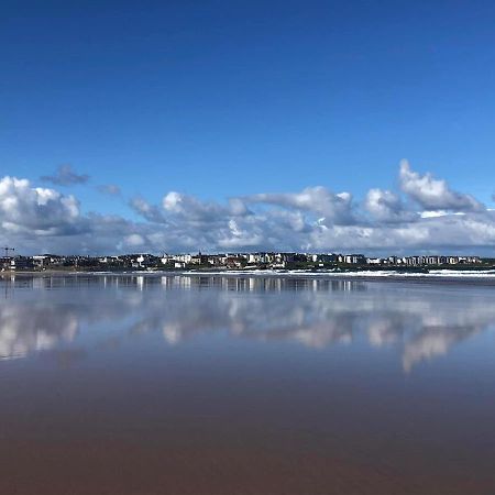 Cosy 3 Bedroom Apartment In Central Portrush With Sea Views Eksteriør bilde