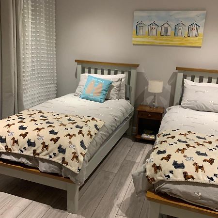 Cosy 3 Bedroom Apartment In Central Portrush With Sea Views Eksteriør bilde