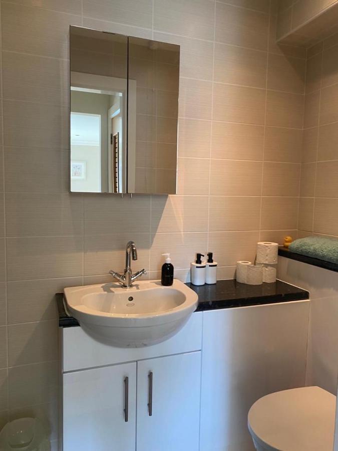 Cosy 3 Bedroom Apartment In Central Portrush With Sea Views Eksteriør bilde