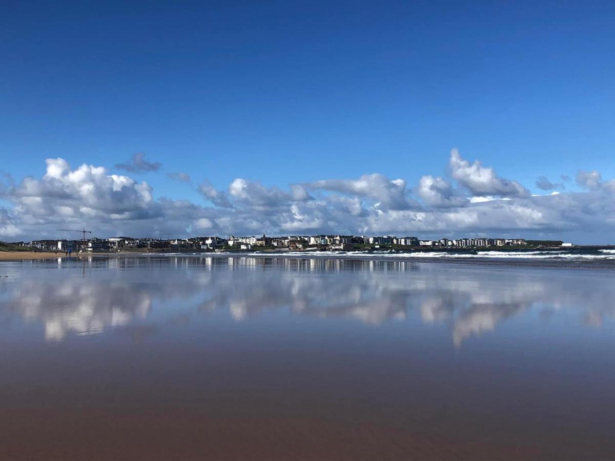 Cosy 3 Bedroom Apartment In Central Portrush With Sea Views Eksteriør bilde