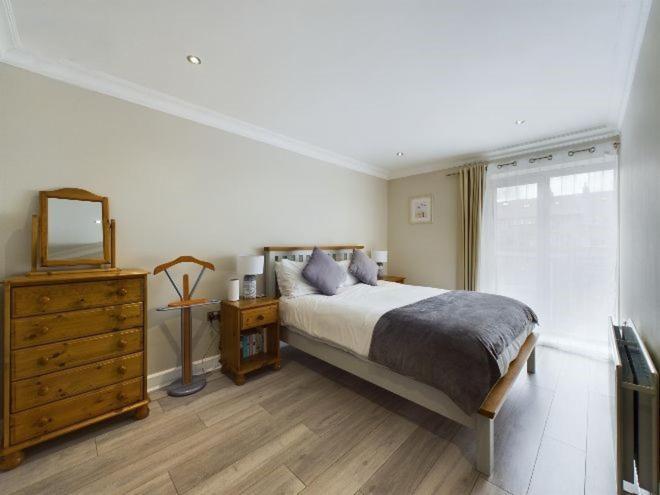 Cosy 3 Bedroom Apartment In Central Portrush With Sea Views Eksteriør bilde