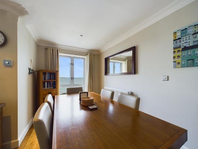 Cosy 3 Bedroom Apartment In Central Portrush With Sea Views Eksteriør bilde
